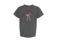 Load image into Gallery viewer, Dainty Reds Youth Comfort color